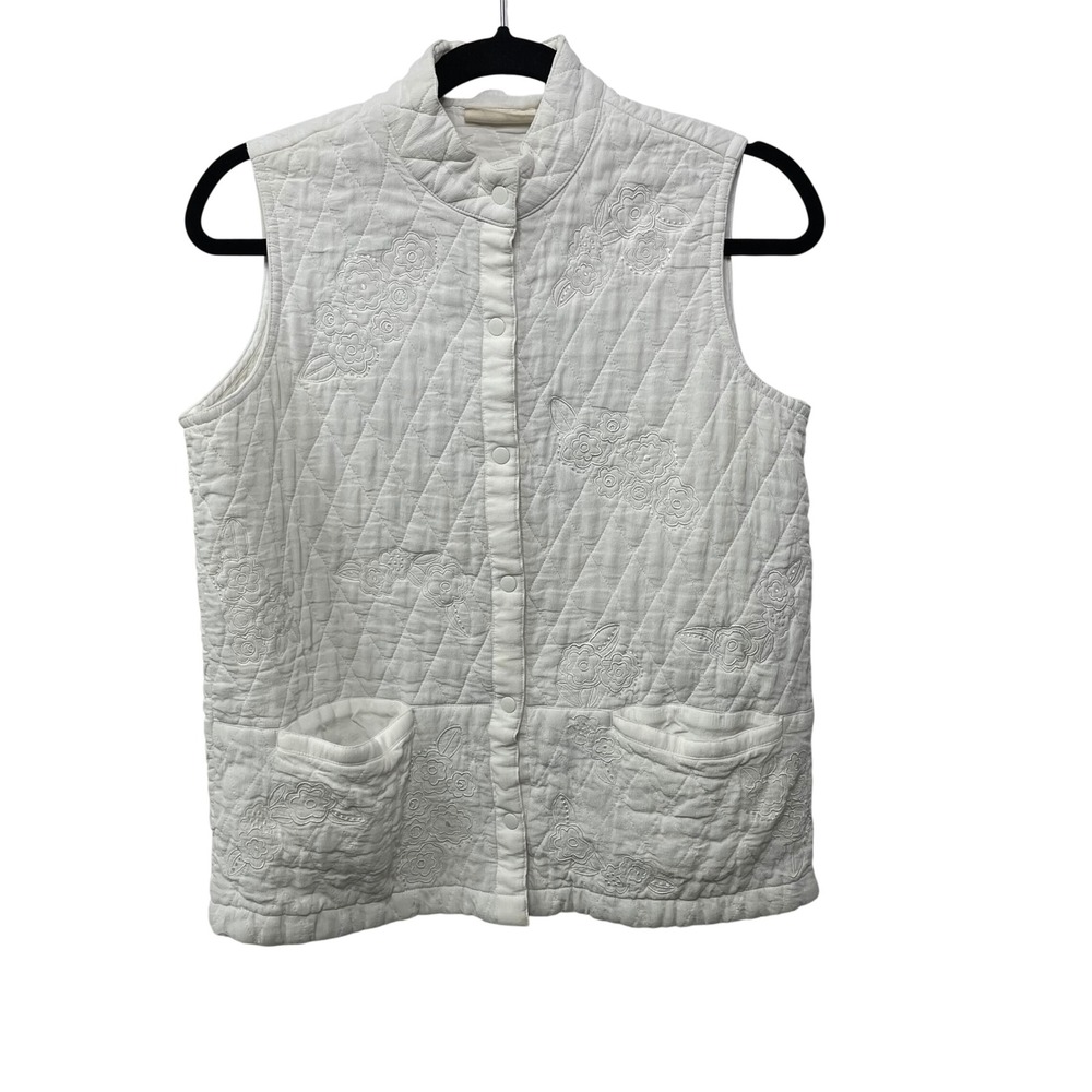 Vtg Marsh Landing White Quilted Floral Embroidered Snap Front Vest Boho Rayon S